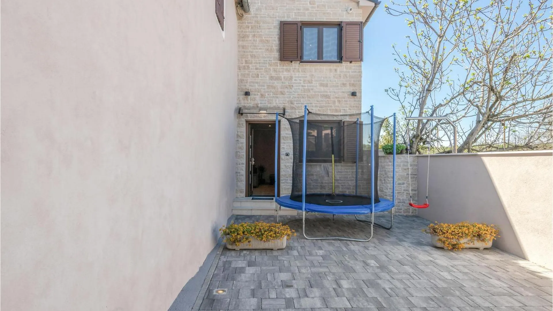 2 Bedroom Nice Home In Barban Juricev Kal 0*,
